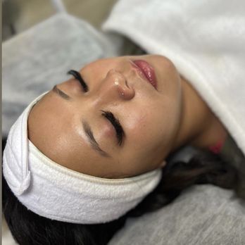 Olivia Esthetics - Custom Relaxing facial - Skin Care Near Me - Longview, Texas