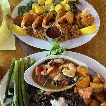 Quinn's Lighthouse - Surf and Turf, @Coconut Prawns - Seafood Near Me - Oakland, California Quinn's Lighthouse - Surf and Turf, @Coconut Prawns - Seafood Near Me - Oakland, California