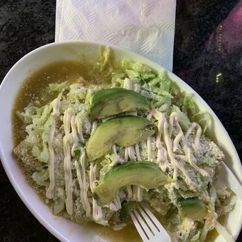 El Paso Los Contreras Restaurant - Chicken enchiladas with verde sauce - Mexican Near Me - New Windsor, New York El Paso Los Contreras Restaurant - Chicken enchiladas with verde sauce - Mexican Near Me - New Windsor, New York