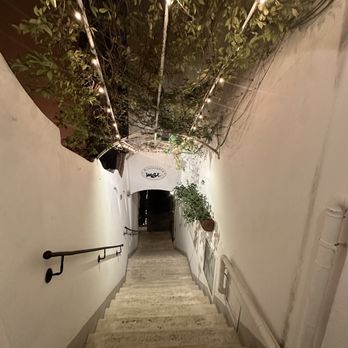 Max - Really charming entrance - Italian Near Me - Positano, SA Max - Really charming entrance - Italian Near Me - Positano, SA