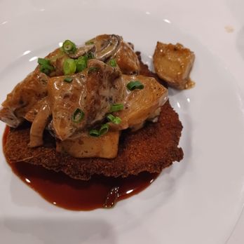 MeMe's Bar & Grille - Deep fried pork loin potatoes with mushrooms and sauce - American Near Me - Chalmette, Louisiana MeMe's Bar & Grille - Deep fried pork loin potatoes with mushrooms and sauce - American Near Me - Chalmette, Louisiana