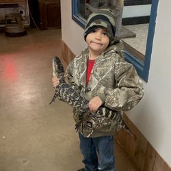 Riverside Wildlife Center - 6 year old holding alligator