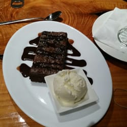 Kings Bar, Cafe and Accommodation - Chocolate brownie