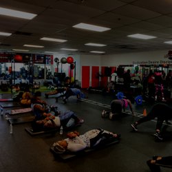 Icanfitness Elite Training Facility - Group training.