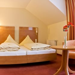 Bodenseehotel Immengarten - DZ - EZ Straßenseite ohne Balkon