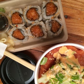 Silver Rice - Spicy tuna cup and spicy salmon roll - Japanese Near Me - Brooklyn, New York Silver Rice - Spicy tuna cup and spicy salmon roll - Japanese Near Me - Brooklyn, New York