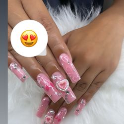 Mia Nails Lounge - Nails