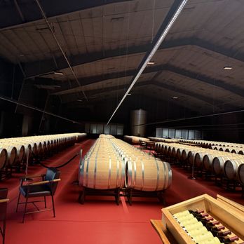 Caymus Vineyards - Wineries Near Me - Rutherford, California Caymus Vineyards - Wineries Near Me - Rutherford, California
