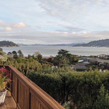 Tiburon Town Hall - Local Flavor Near Me - Tiburon, California Tiburon Town Hall - Local Flavor Near Me - Tiburon, California