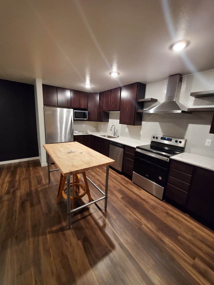 EPIC MANAGEMENT Updated September 2024 49 Photos & 12 Reviews 745