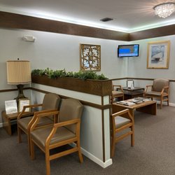 Allergy, Asthma & Immunology Associates - Waiting room