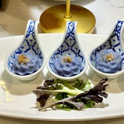 Charm Kitchen & Bar - Chor-Muang: Royal Flower Dumplings