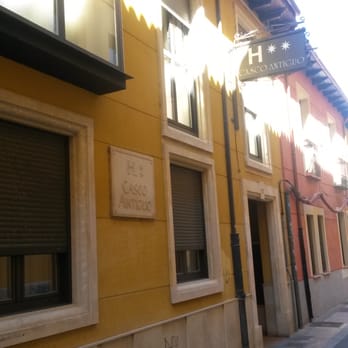 Alda Casco Antiguo - Bed & Breakfast Near Me - León, LE