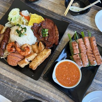 King Com Tam - com tam king special combo with pork chop & grilled meatball spring rolls - Vietnamese Near Me - San Gabriel, California King Com Tam - com tam king special combo with pork chop & grilled meatball spring rolls - Vietnamese Near Me - San Gabriel, California