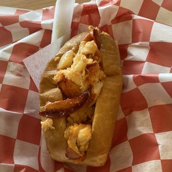 Mason's Famous Lobster Rolls - Harborplace - Lobster Roll - Seafood Near Me - Baltimore, Maryland Mason's Famous Lobster Rolls - Harborplace - Lobster Roll - Seafood Near Me - Baltimore, Maryland