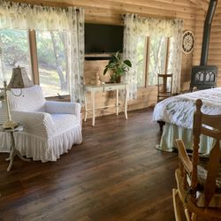 Dawson's Floor Fashions - New flooring in my bedroom.