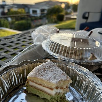 Bistro 13 - Italian pistachio cheesecake and tiramisu - Bars Near Me - Camarillo, California