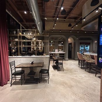 Taste 222 - New American Near Me - Chicago, Illinois