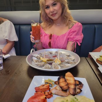 Jane Doe Lounge - Insta @ SpicyAivy - Cocktail Bars Near Me - New York, New York