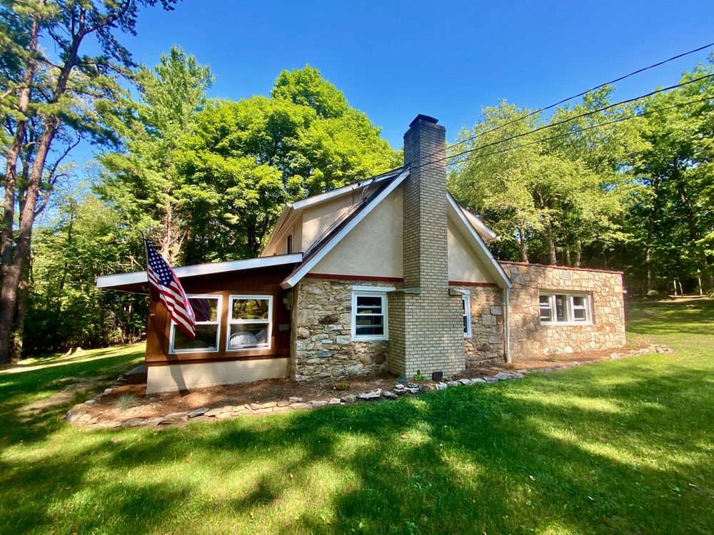 TOMAHAWK PINES LODGE 13 Photos 3553 Black Moshannon Road