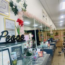 Ayur Threading - Our clean hygiene indoor environment