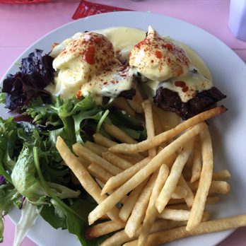 Cafe Morey's - American Near Me - Honolulu, Hawaii