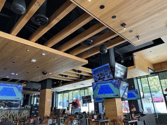 Tom's Watch Bar - National Harbor by null