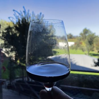 Rodney Strong Vineyards - Cheers to a wonderful glass of Pinot Noir at Rodney Strong Vineyards in Healdsburg. - Wineries Near Me - Healdsburg, California Rodney Strong Vineyards - Cheers to a wonderful glass of Pinot Noir at Rodney Strong Vineyards in Healdsburg. - Wineries Near Me - Healdsburg, California