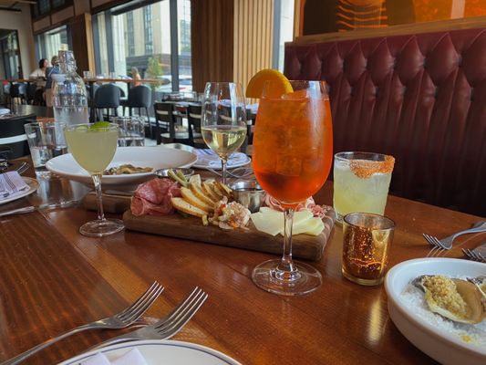 Mulberry Street Tavern by null