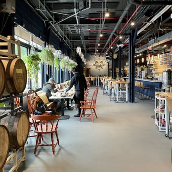 Marlowe Artisanal Ales - Interior - Brewpubs Near Me - Mamaroneck , New York