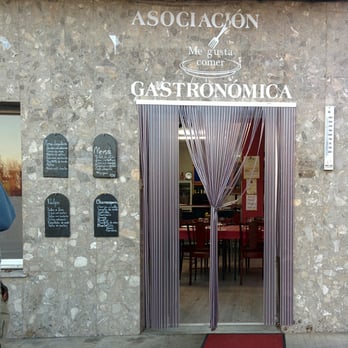 Me Gusta Comer - Front of Restaurant - Spanish Near Me - Rionegro del Puente, ZA