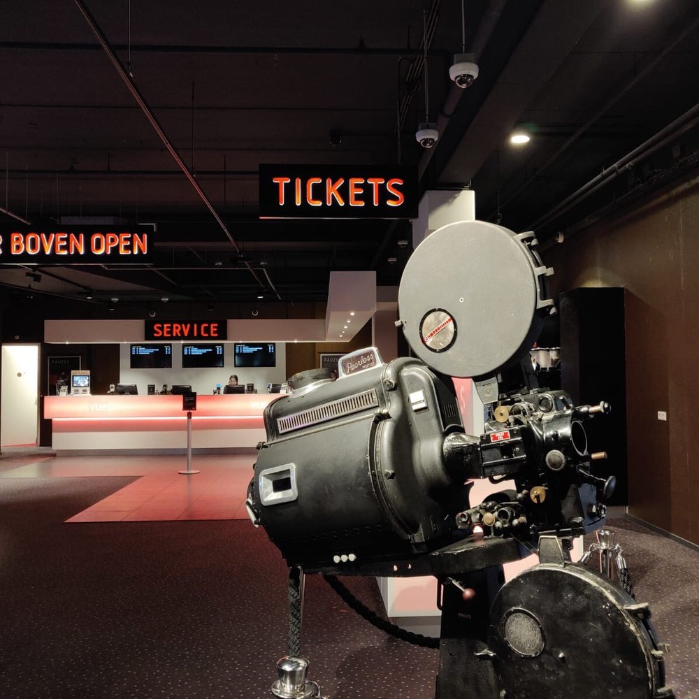 Vue Cinema - Cool old-fashioned movie projector made by Philips. - Cinema Near Me - Eindhoven, New Brunswick