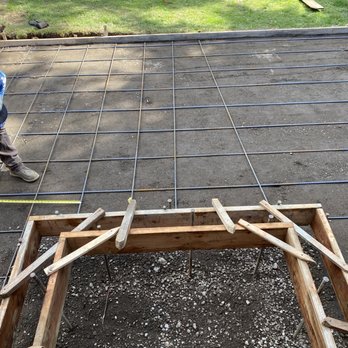 Sione's Concrete Construction Group - Sione's workers setting rebar for structure and foundation of concrete patio - Masonry/Concrete Near Me Sione's Concrete Construction Group - Sione's workers setting rebar for structure and foundation of concrete patio - Masonry/Concrete Near Me