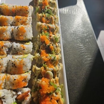 Cafe Mochi - Sushi Bars Near Me - St Louis, Missouri