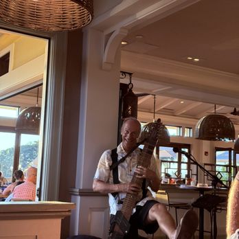Tommy Bahama - live music, very funny and great musician :D - New American Near Me - Kamuela, Hawaii Tommy Bahama - live music, very funny and great musician :D - New American Near Me - Kamuela, Hawaii