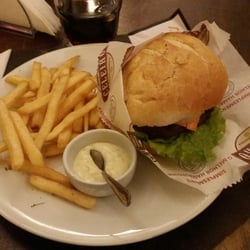 Celeiro Hamburgueria Grill