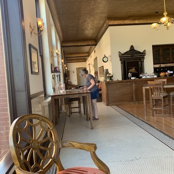 Pollard B And B - Lobby and puzzle table - Hotels Near Me - Guthrie, Oklahoma