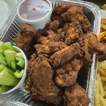 Linbrook Pizzaria and Grill - Buffalo Wings (Eight Pieces) - American Near Me - Anaheim, California Linbrook Pizzaria and Grill - Buffalo Wings (Eight Pieces) - American Near Me - Anaheim, California