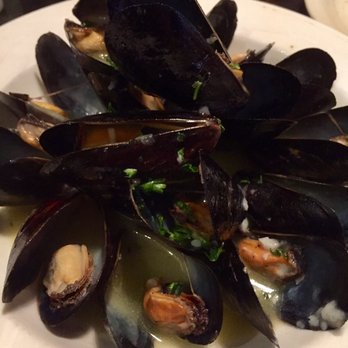 La Gondola - Mussels in white wine garlic sauce - Italian Near Me - Mansfield, Texas