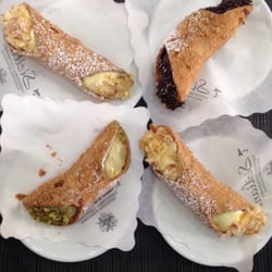 Il Siciliano - Assorted Cannoli.