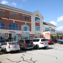 Exterior photo of Courtesy Cleaners - Cranston, Rhode Island Exterior photo of Courtesy Cleaners - Cranston, Rhode Island