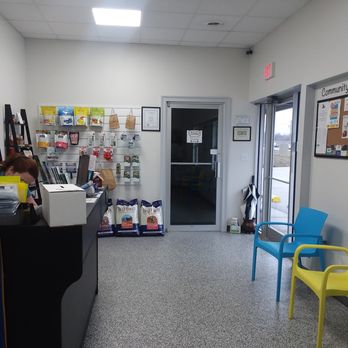 Pet-Agree Professional Pet Services - Entrance and lobby view from office. - Pet Groomers Near Me - Jasper, Indiana Pet-Agree Professional Pet Services - Entrance and lobby view from office. - Pet Groomers Near Me - Jasper, Indiana