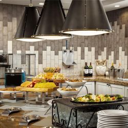Homewood Suites by Hilton @ The Waterfront - Breakfast Area