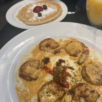Grits and Eggs Breakfast Kitchen - Shrimp and Grits Pancakes - Breakfast & Brunch Near Me - Atlanta, Georgia Grits and Eggs Breakfast Kitchen - Shrimp and Grits Pancakes - Breakfast & Brunch Near Me - Atlanta, Georgia