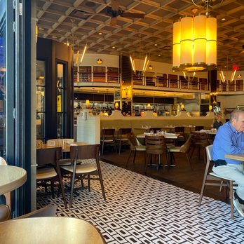 SoCal Kitchen + Bar - Beautiful inside! - New American Near Me - Columbus, Ohio