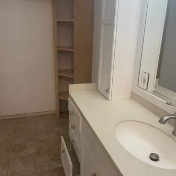 Pro Custom Painting And Remodeling - Old master bathroom - General Contractors Near Me - Adelanto, California Pro Custom Painting And Remodeling - Old master bathroom - General Contractors Near Me - Adelanto, California