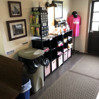 Haines Shoe House - Ice Cream & Frozen Yogurt Near Me - York, Pennsylvania Haines Shoe House - Ice Cream & Frozen Yogurt Near Me - York, Pennsylvania