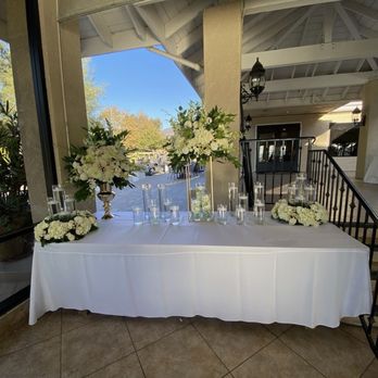 Wholesale Flowers and Supplies - This is our beautiful tables, centerpieces and venue - Florists Near Me - San Diego, California Wholesale Flowers and Supplies - This is our beautiful tables, centerpieces and venue - Florists Near Me - San Diego, California