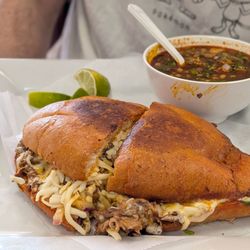 Tortilleria El Progreso - Birria torta