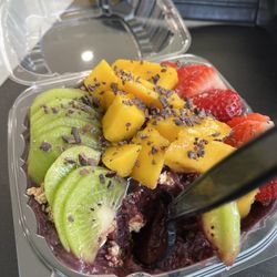 Stephanie’s Creations - Açaí bowl